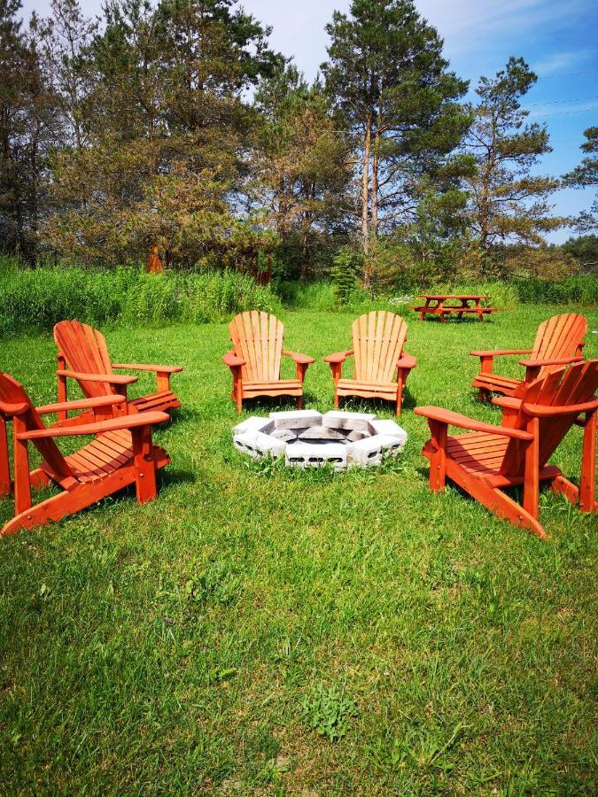 Campsite Dreamers Writing Farm, 3 Wooded Acres, Hepworth *